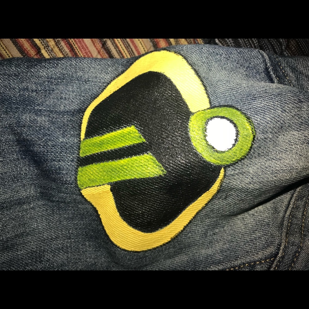 Hand painted jacket - Picture 3 of 6
